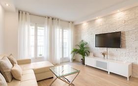 Agua III & Balconies By Ele Apartments